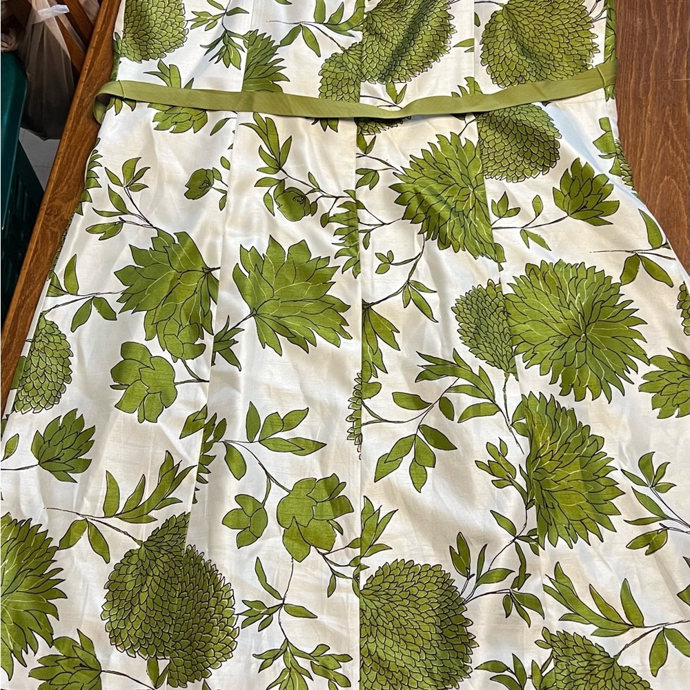 Jessica Howard Green and White Floral Dress with cropped sweater- Size 22W
